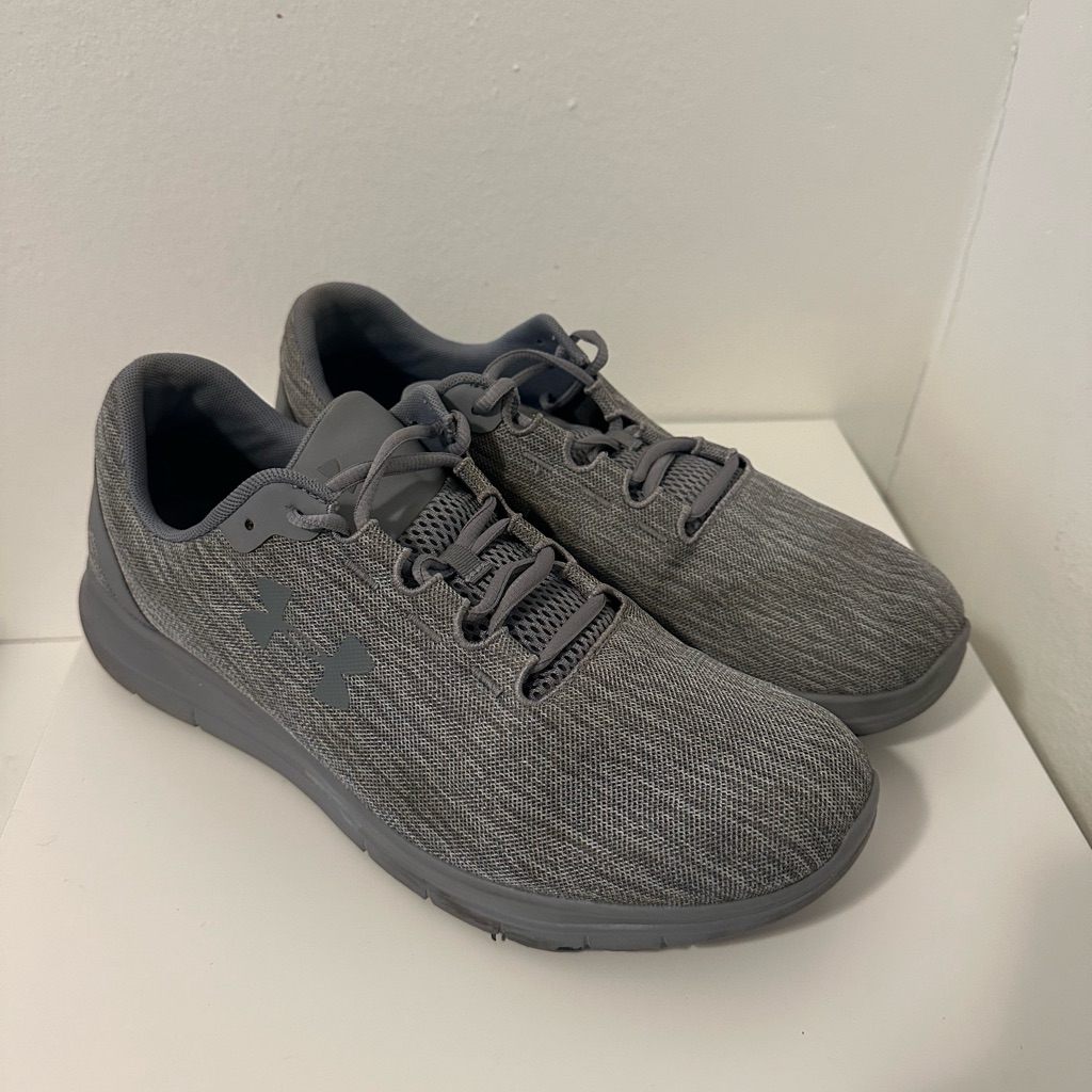 Under Armour Ua Men’s Size 11.5 Athletic Shoes